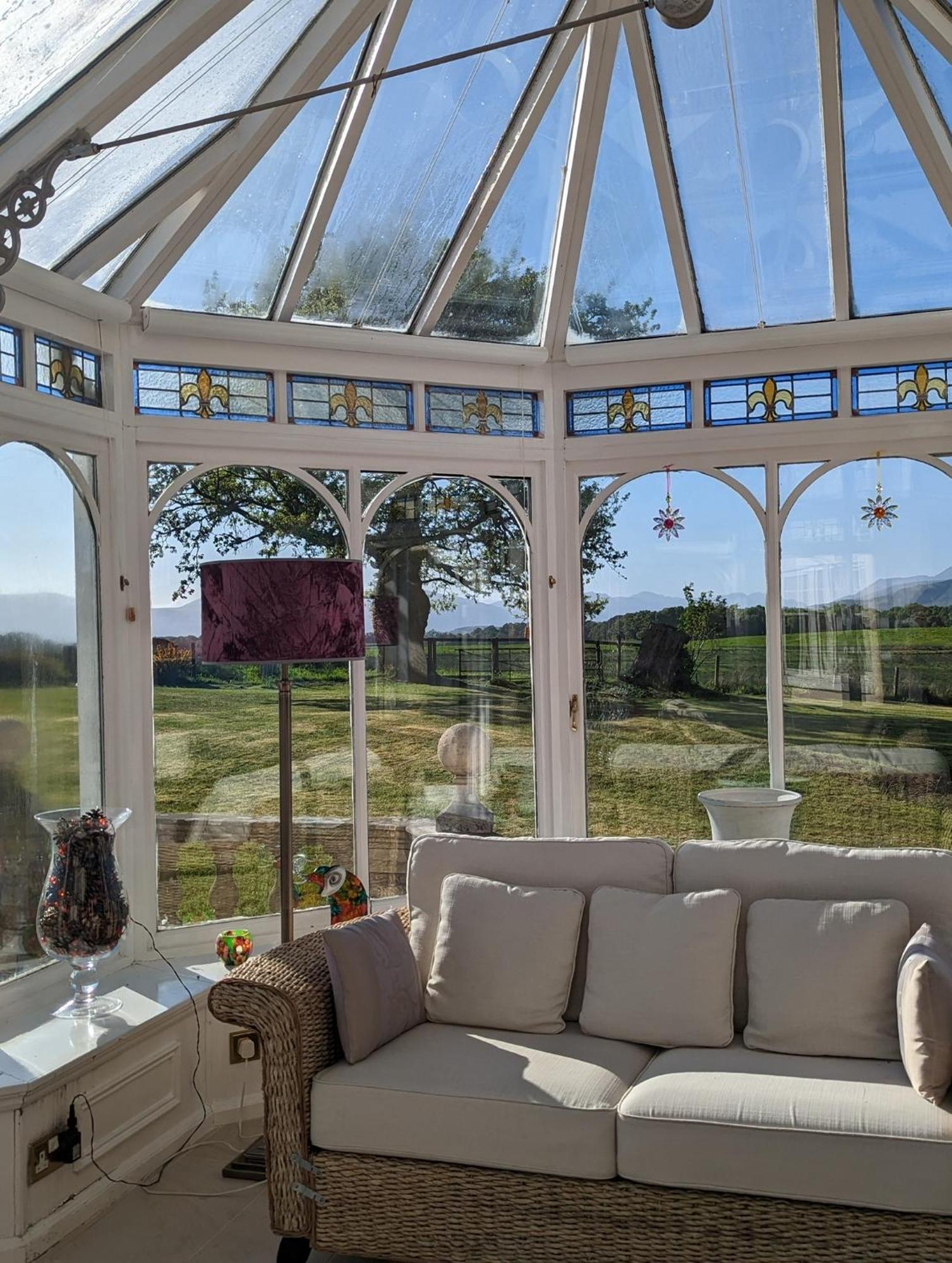 Finn Village - Loch Lomond Villa B&B - Black Room With Jacuzzi-Style Bath Glasgow Buitenkant foto